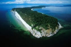 7 секретных мест Британской Колумбии, Savary Island