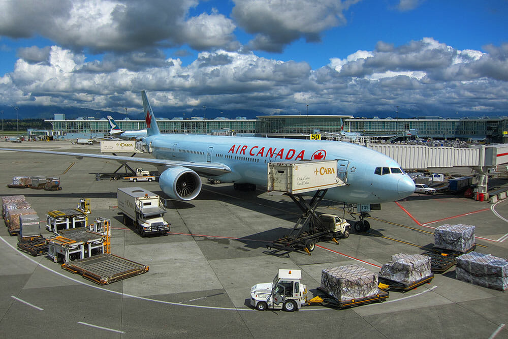 В Канаде планируют выставить на продажу главные аэропорты страны, наш Ванкувер