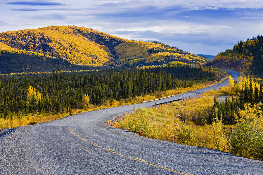 alaska-highway, Осень в Канаде, 9 мест, которые нужно посетить осенью в Канаде,must see in Canada