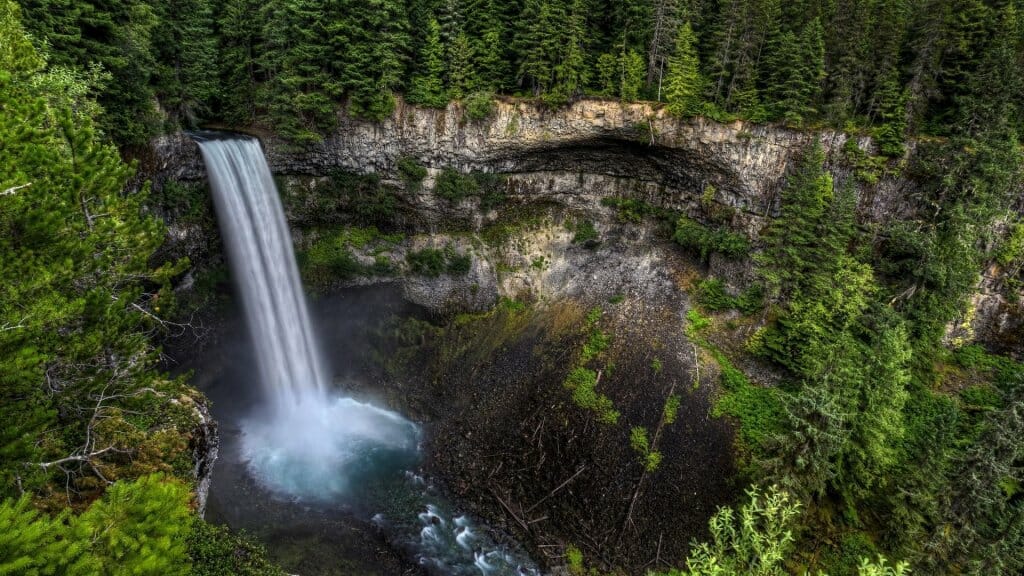 водопад в Канаде, природа Канады, 10 фотографий Канады