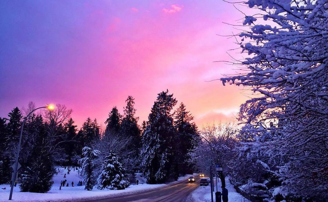 красивый зимний закат, закат Ванкувер, Британская Колумбия