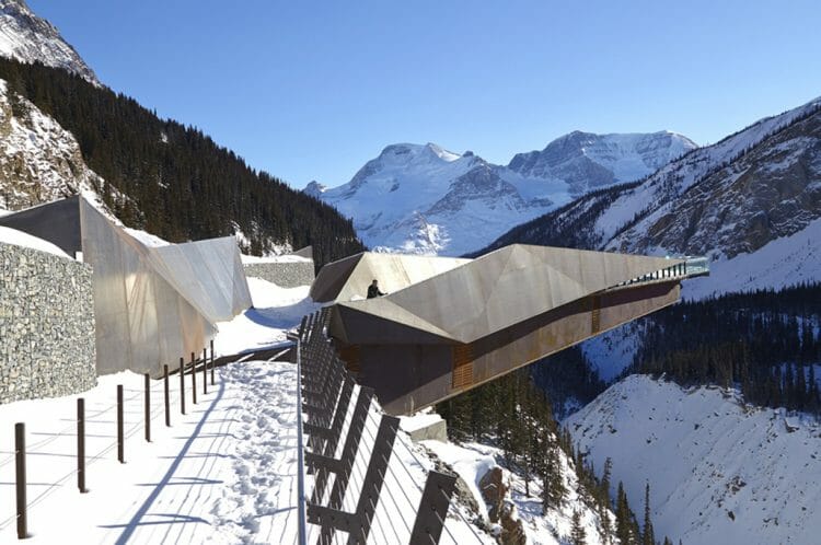 Glacier Skywalk в Канаде