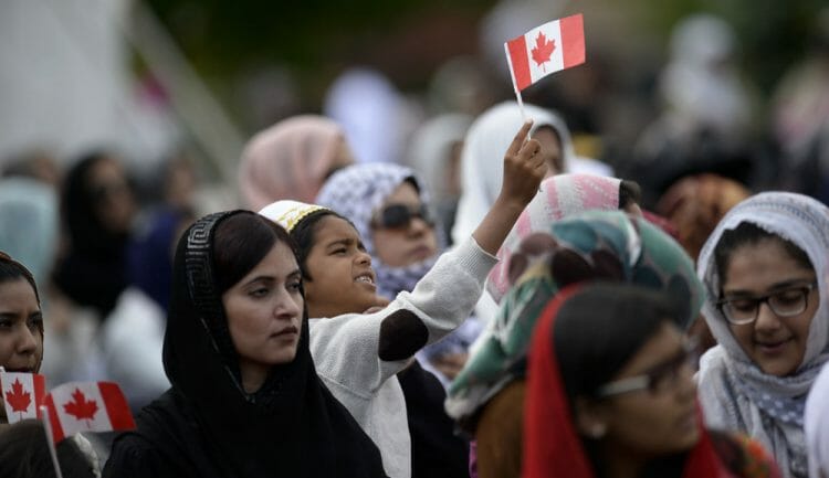 беженцы в канаде