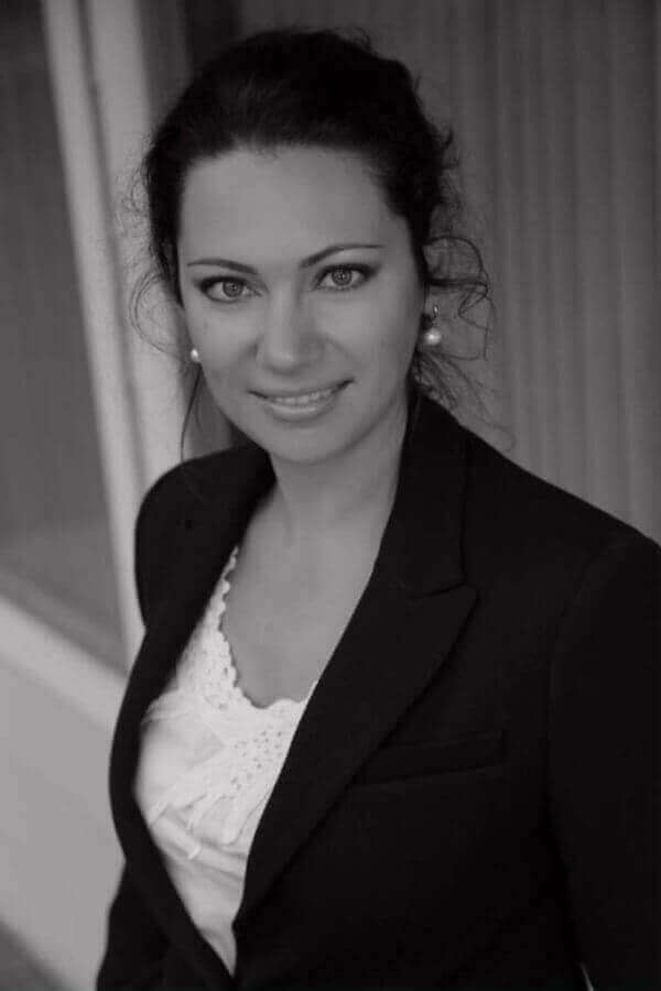 Inna Nimenska - Regulated Canadian Immigration Consultant