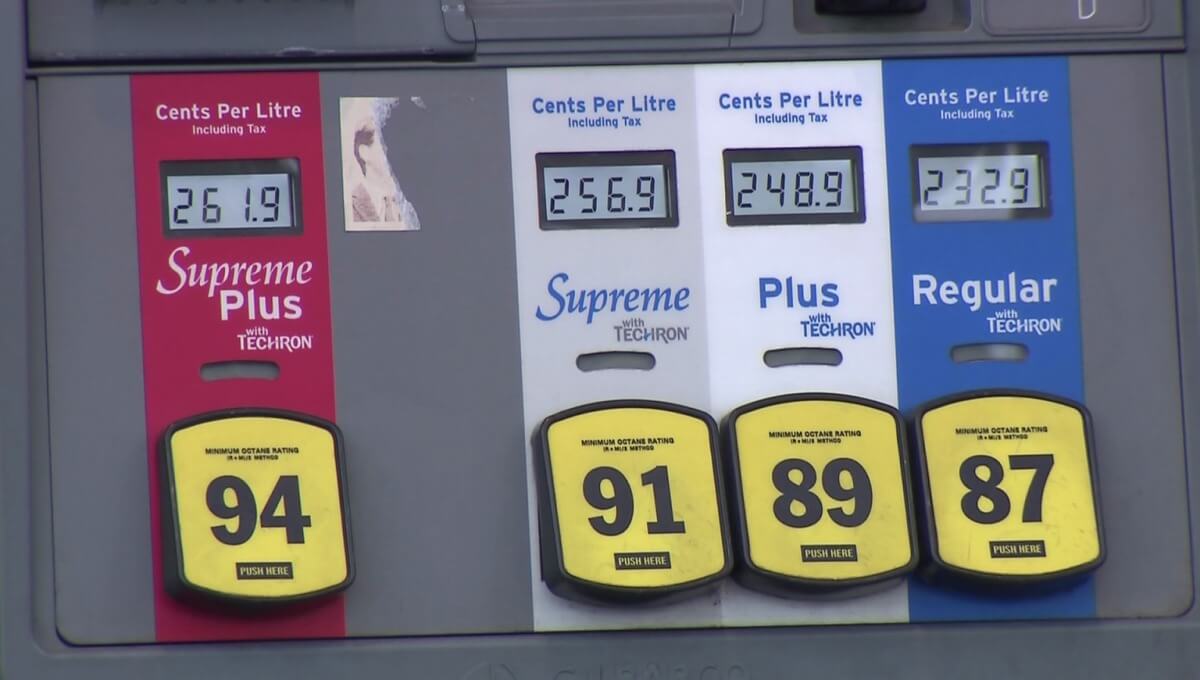 Цены на бензин в Британской Колумбии побьют рекорды в 2023 году