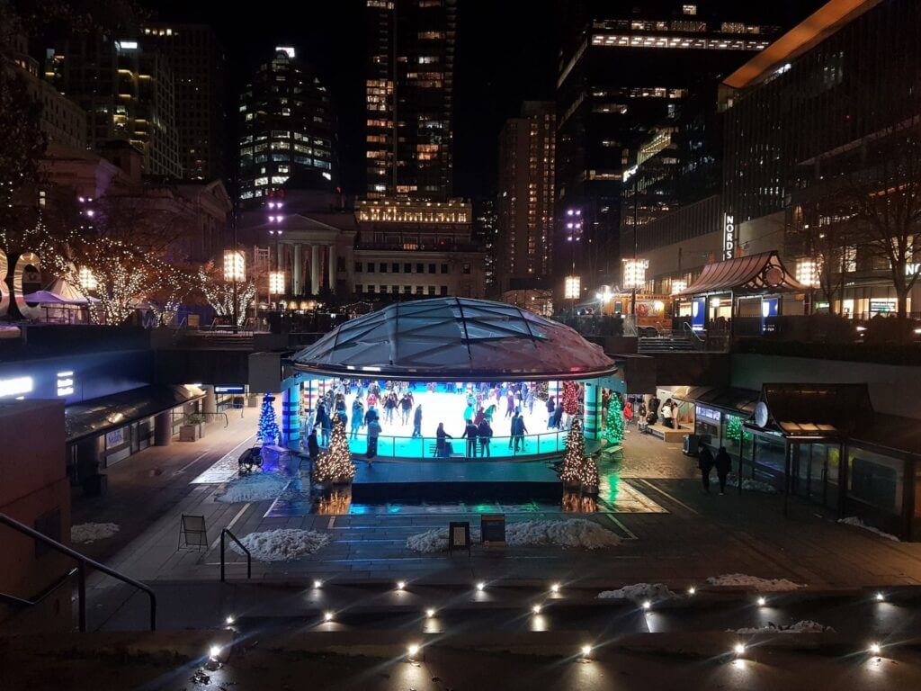 Каток на Robson Square