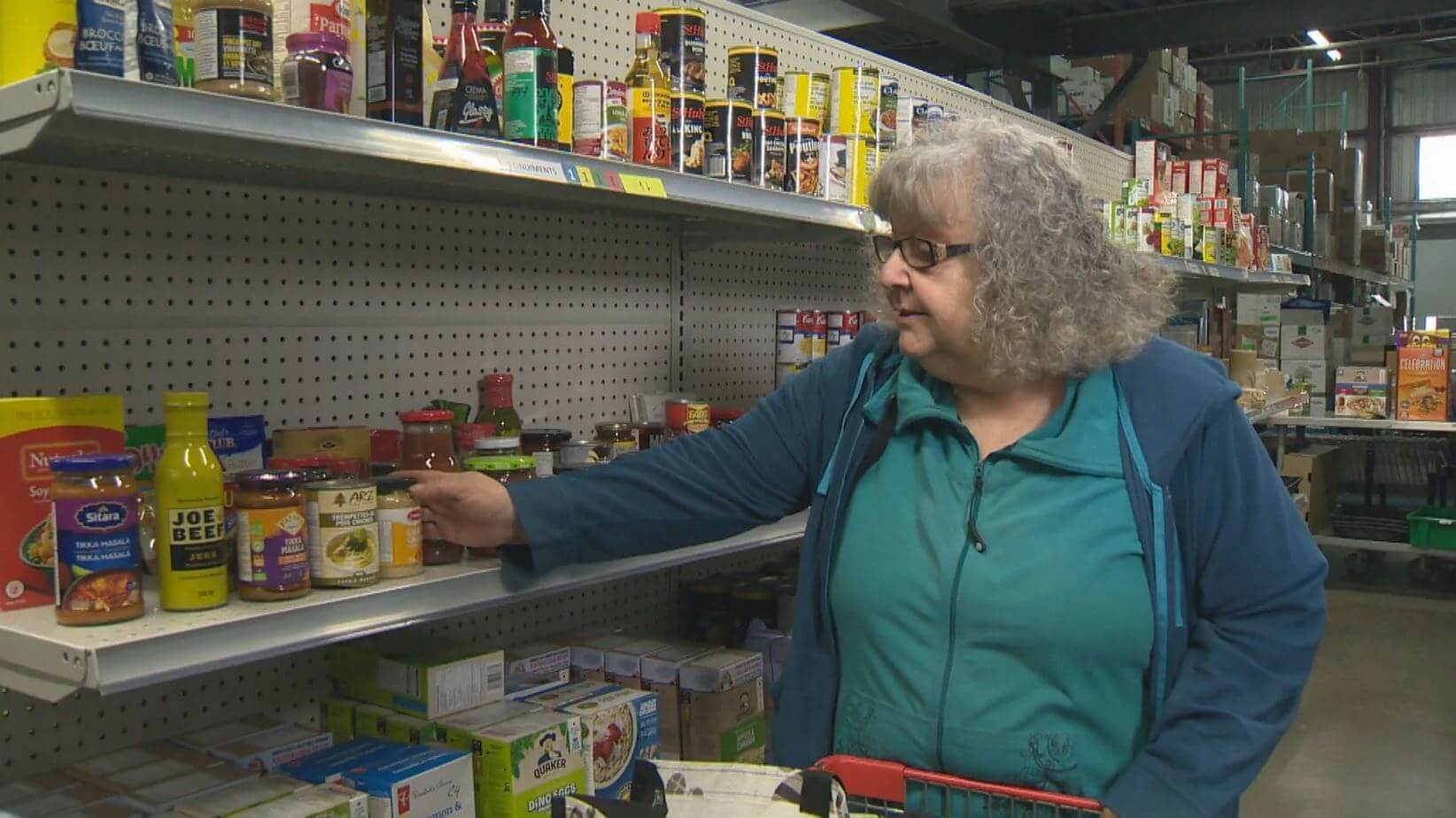 Жительница Канады обратилась в продовольственный банк