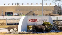 Honda отложит строительство завода