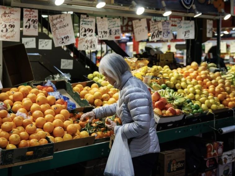 Канадцы заплатили за продукты питания