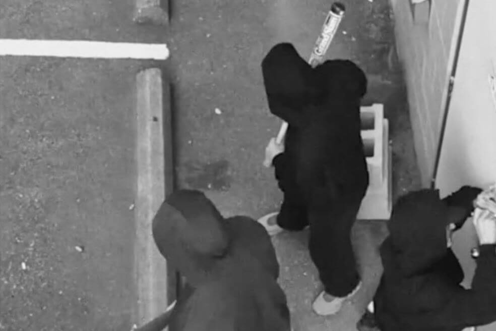 Магазин одежды в Северном Ванкувере Магазин одежды в Северном Ванкувере