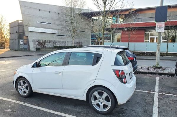 Терминал оплаты парковки у общественного центра Hillcrest в Ванкувере