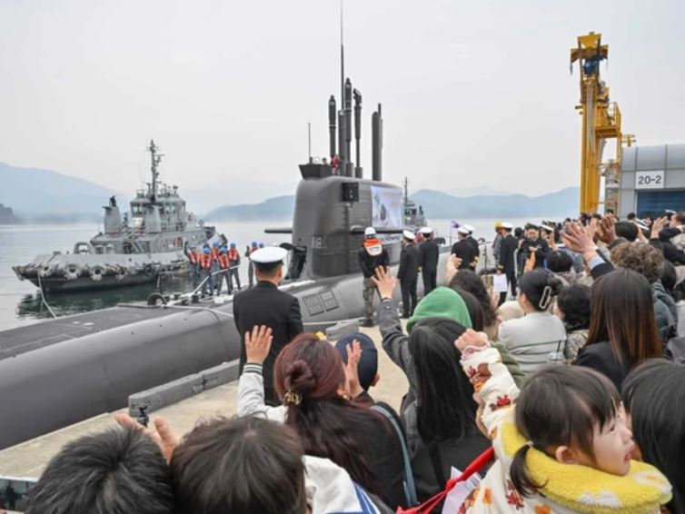 Модель южнокорейской подводной лодки класса KSS-III на оборонной выставке.