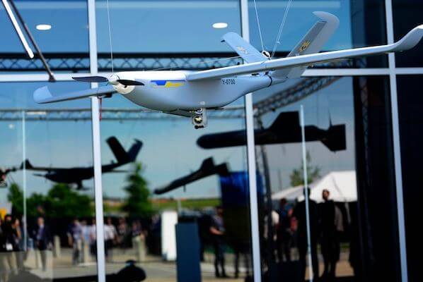 Совместном производстве дронов Беспилотный летательный аппарат, произведенный на совместном предприятии Канады и Украины.