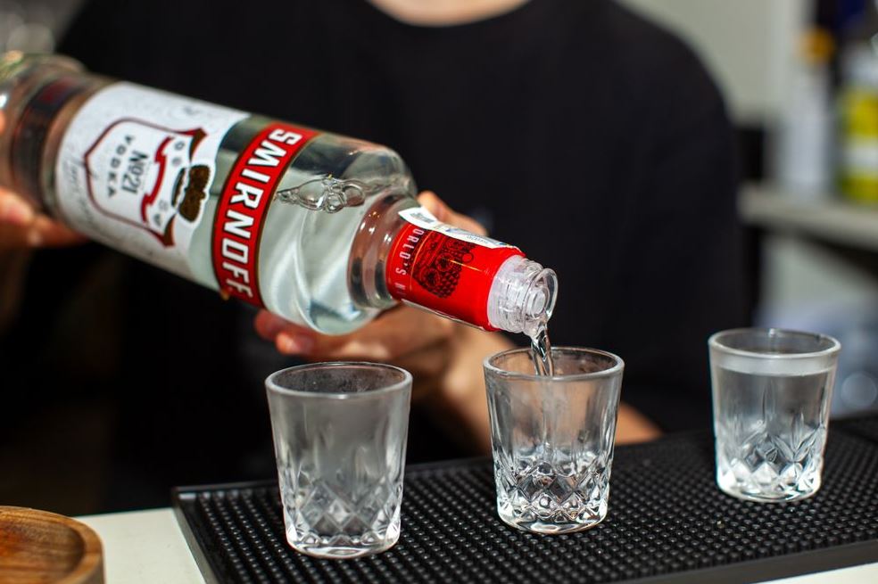 Бутылка канадской водки