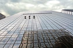 Монтажники фасадных систем остекления