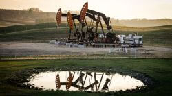 Нефтяные насосы на месторождении в Канаде на фоне прогнозов роста цен